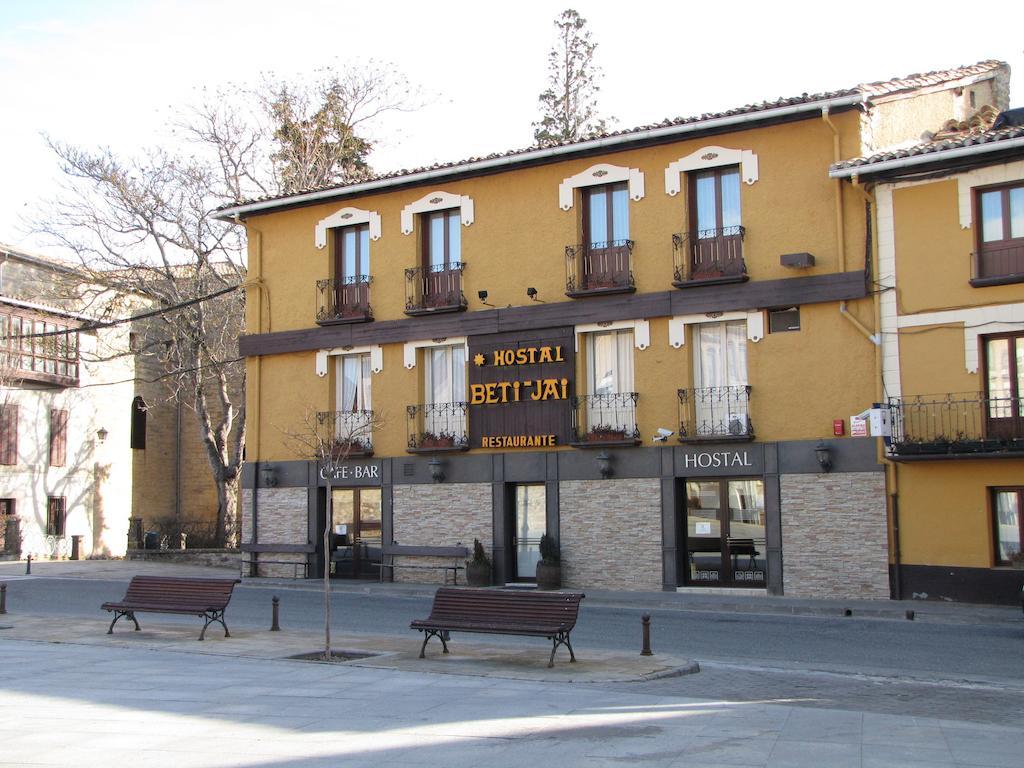 Hostal Beti-Jai Aoiz Екстер'єр фото