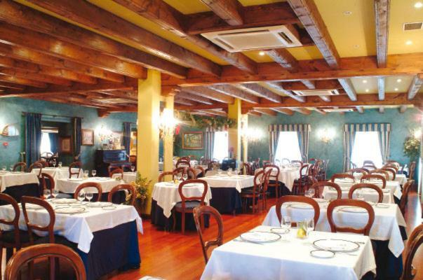Hostal Beti-Jai Aoiz Екстер'єр фото